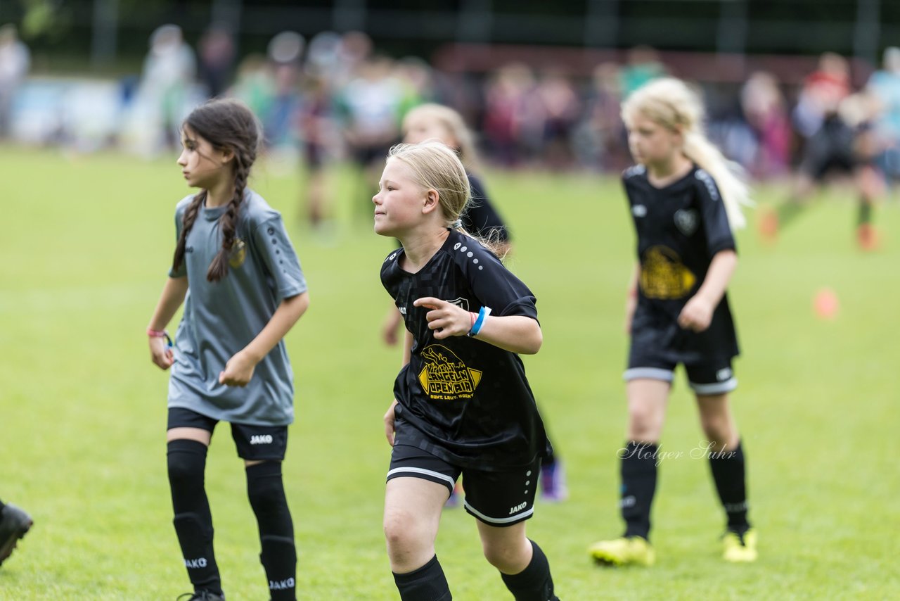 Bild 431 - Loewinnen Cup